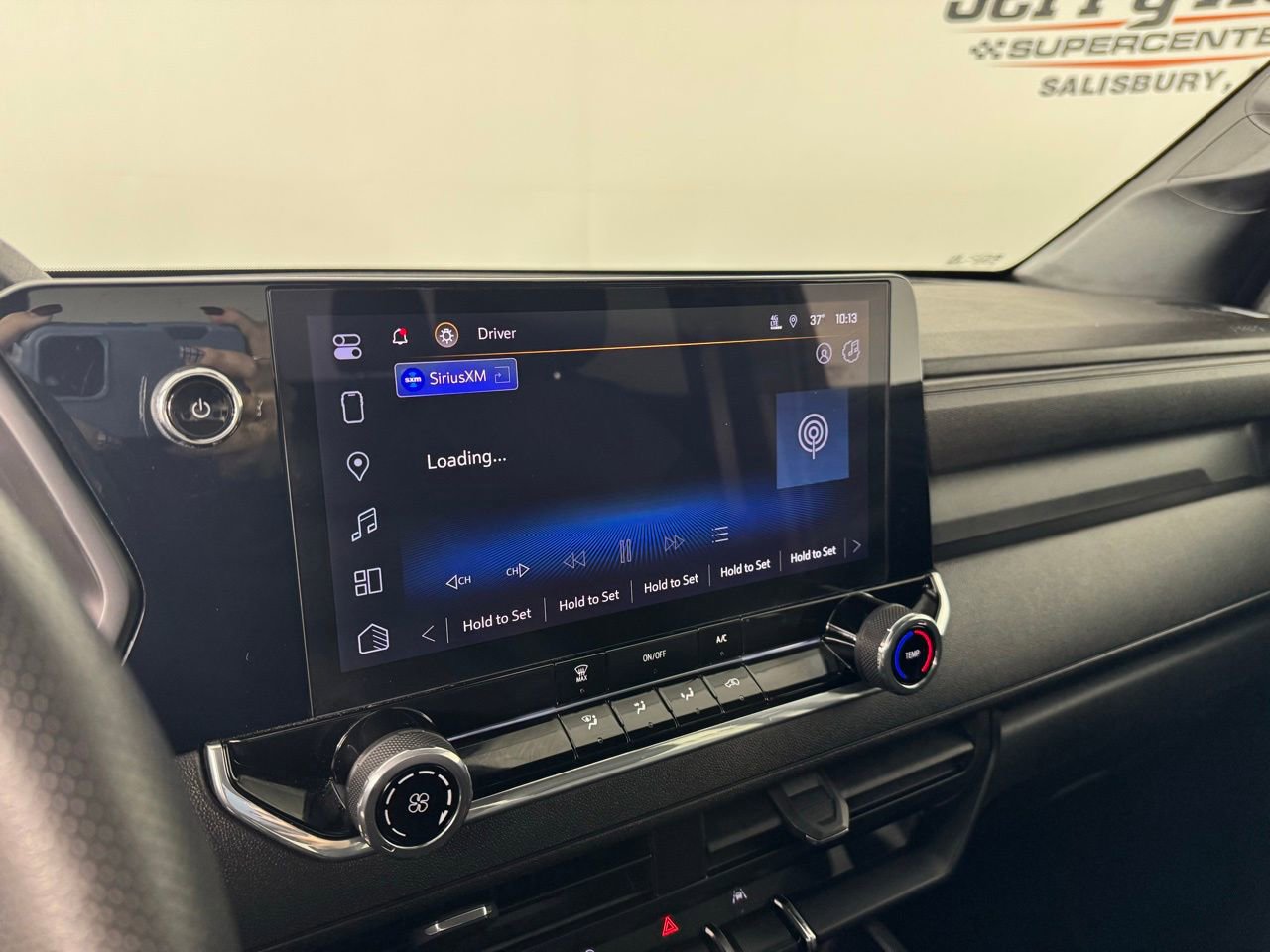 Used 2024 Chevrolet Colorado W/T image 16