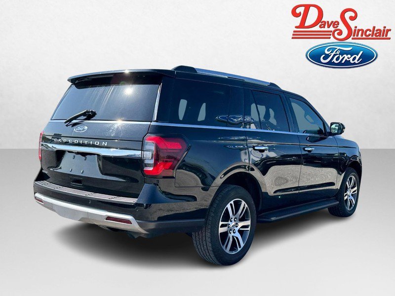 Used 2024 Ford Expedition Limited AWD/4WD image 7
