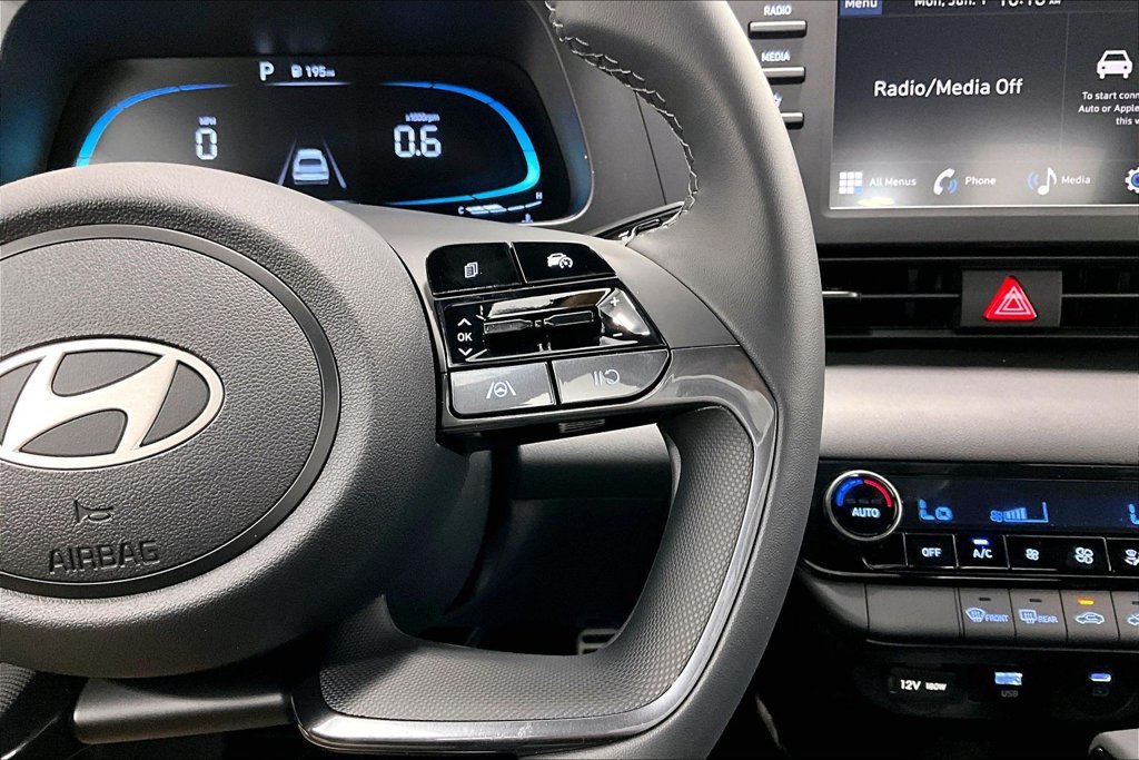 New 2026 Hyundai Elantra SEL Sport FWD image 13