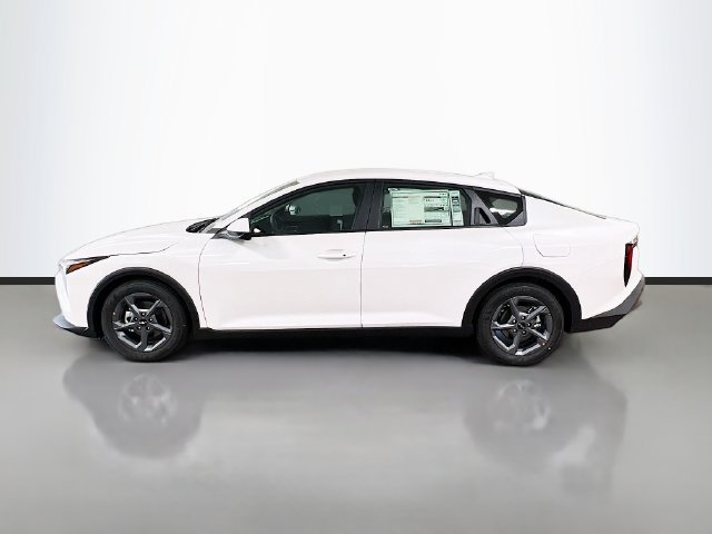 New 2026 Kia K4 FWD image 4