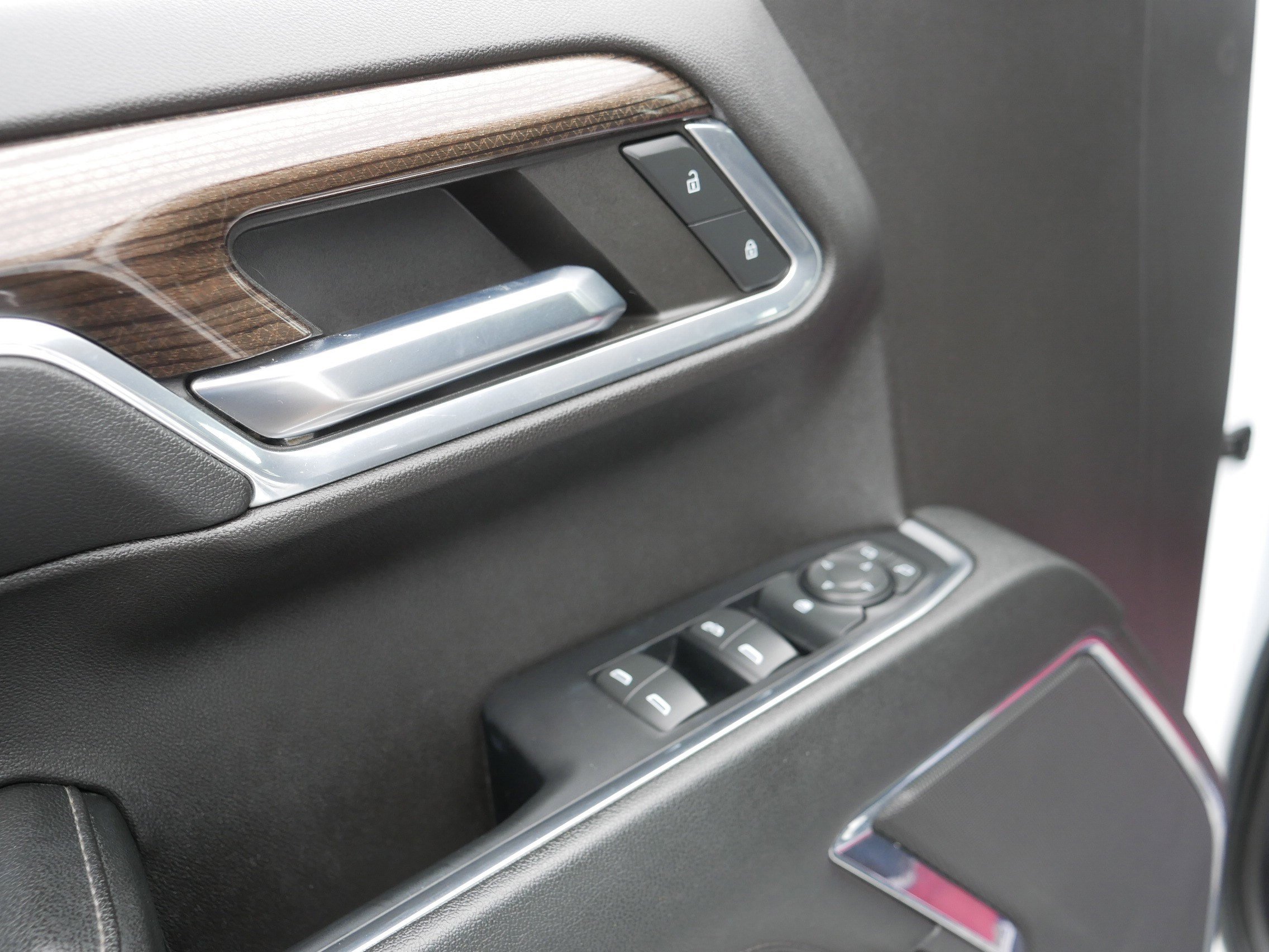 Used 2023 Chevrolet Silverado 1500 LT Trail Boss w/ Protection Package image 19