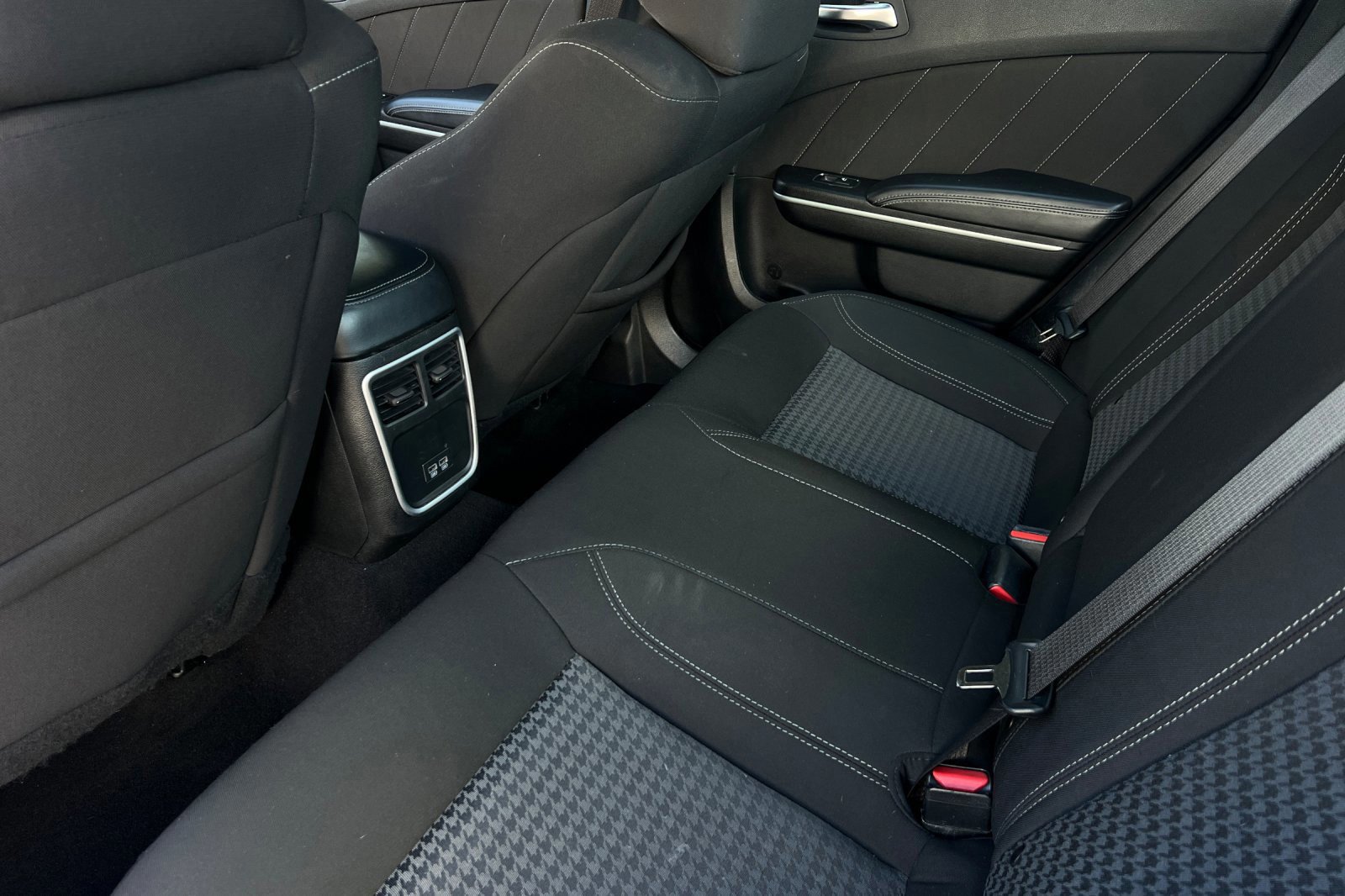 Used 2023 Dodge Charger SXT image 12