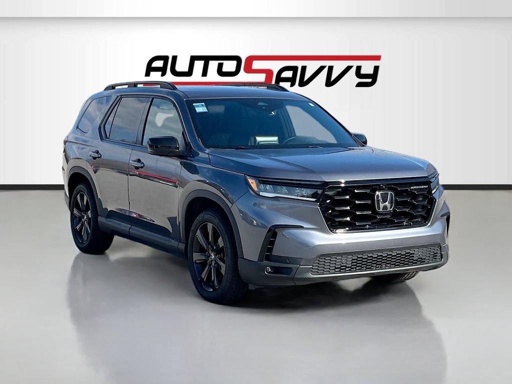 Used 2025 Honda Pilot Black Edition image 1
