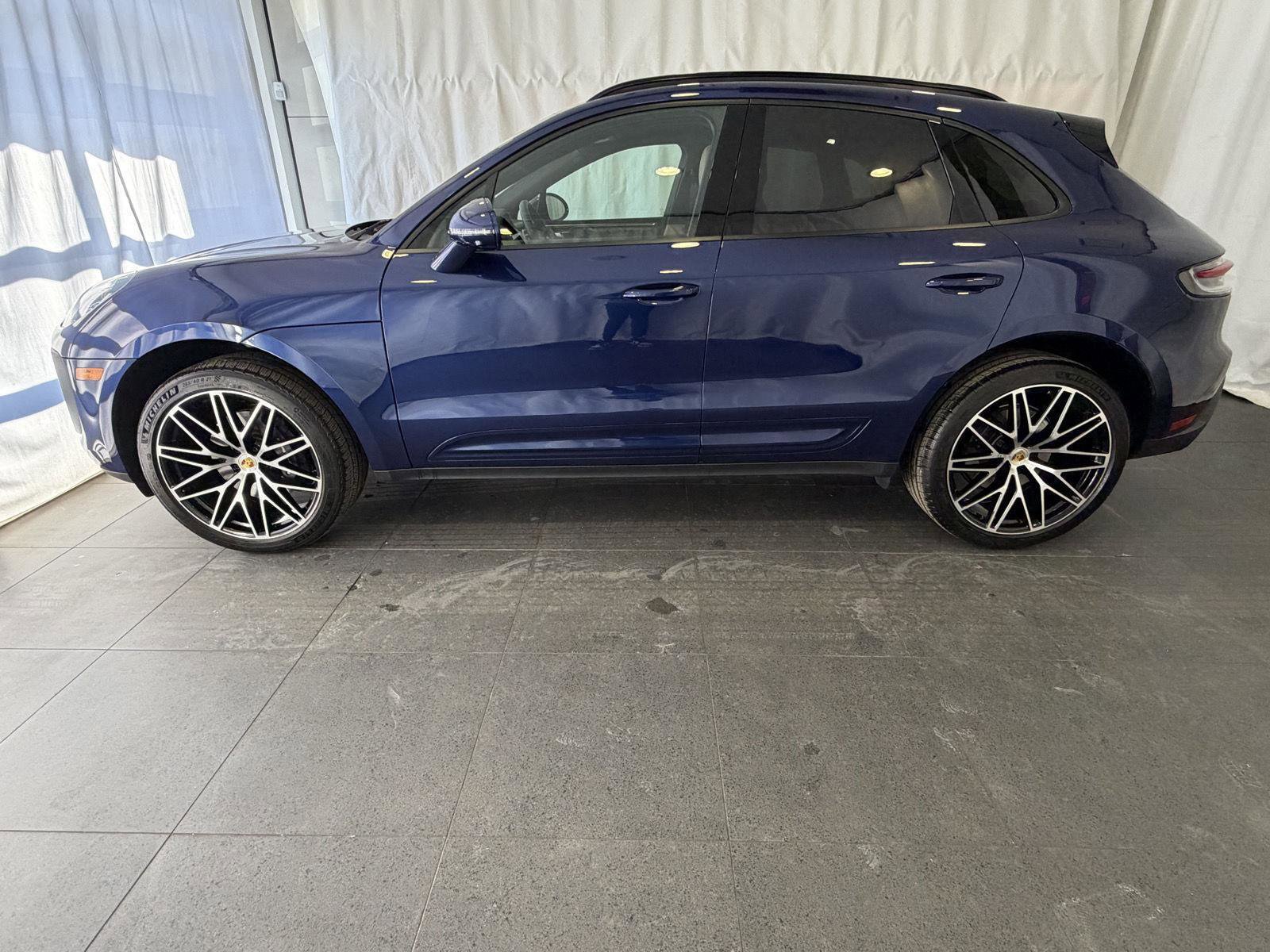 Certified 2025 Porsche Macan Turbo image 2