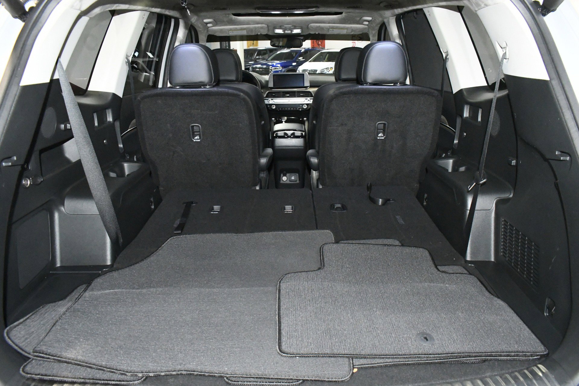 Used 2022 Kia Telluride SX w/ SX Prestige Package image 96