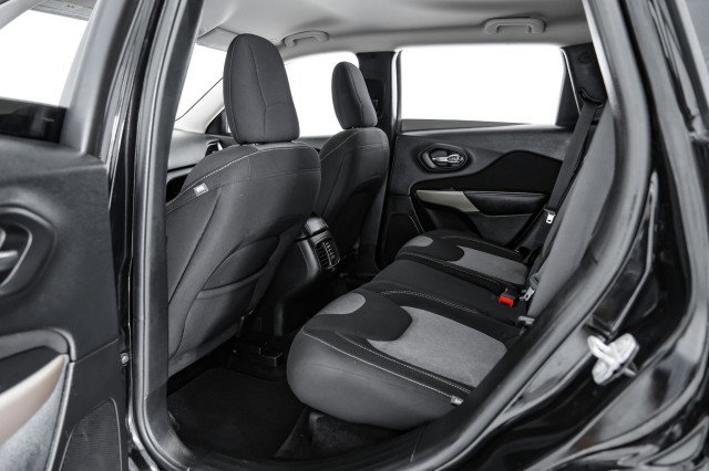 Used 2018 Jeep Cherokee Latitude image 34