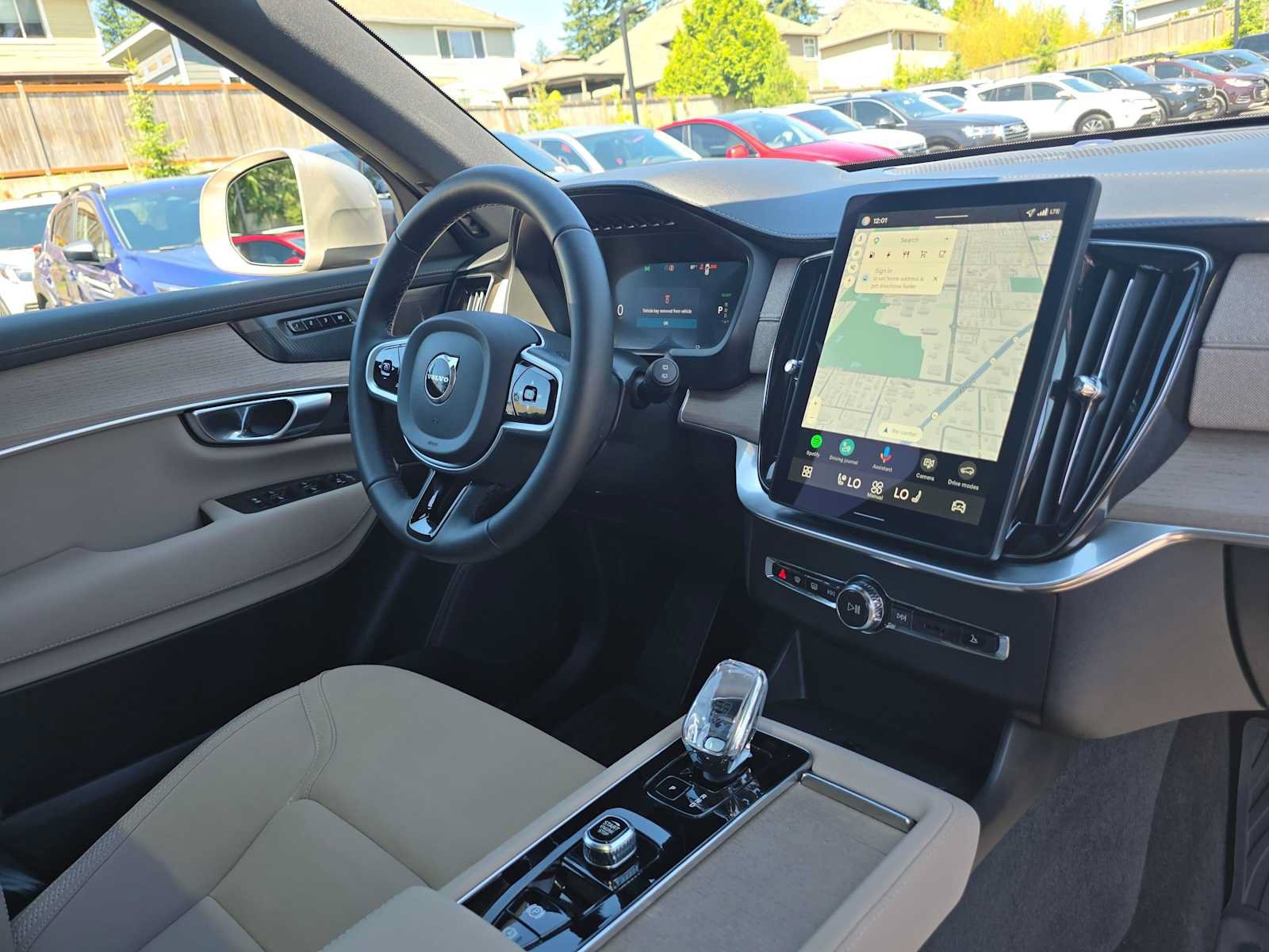 Used 2026 Volvo XC90 T8 Plus w/ Protection Package Premier AWD/4WD image 10