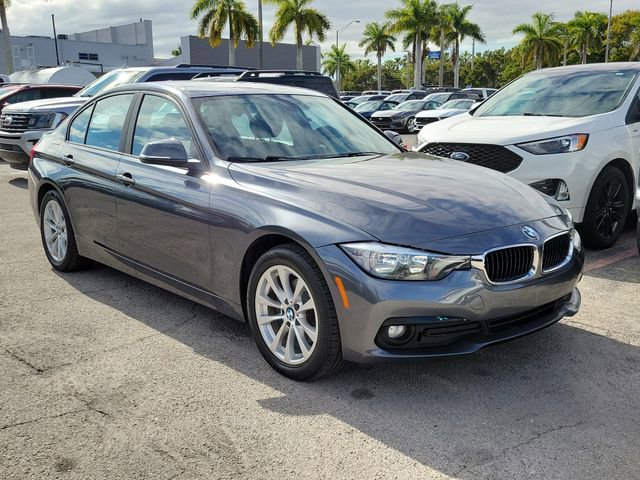 Used 2017 BMW 320i Sedan image 2
