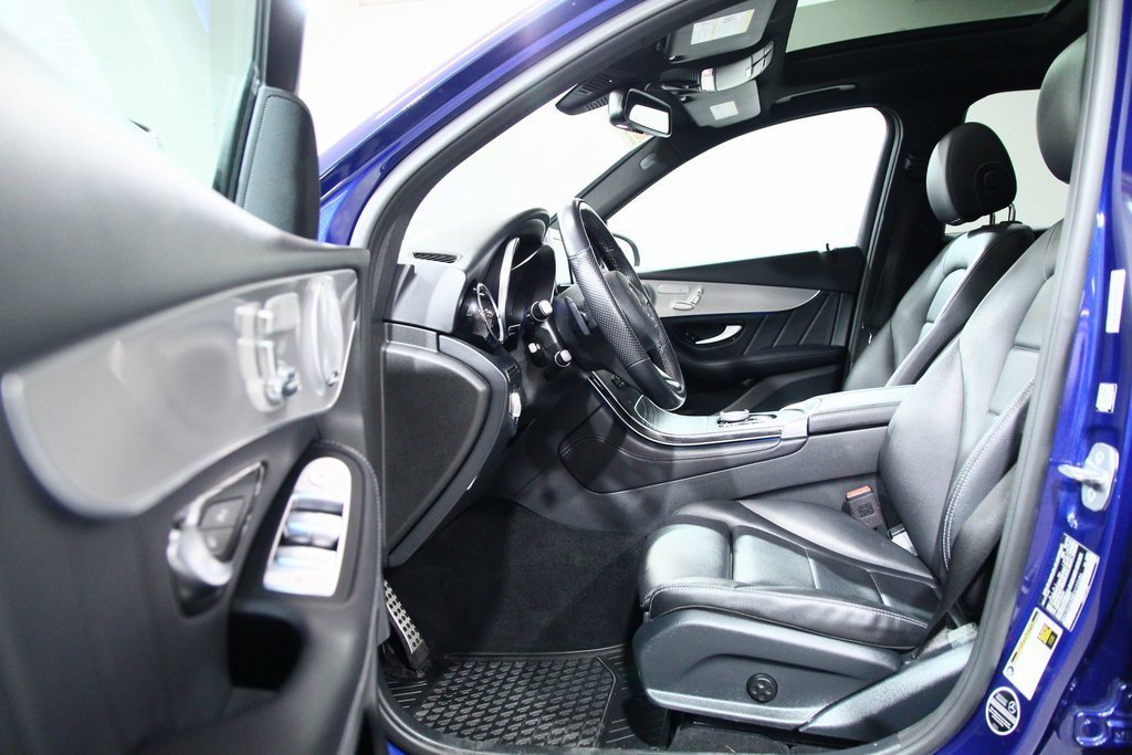 Used 2019 Mercedes-Benz GLC 300 4MATIC image 19