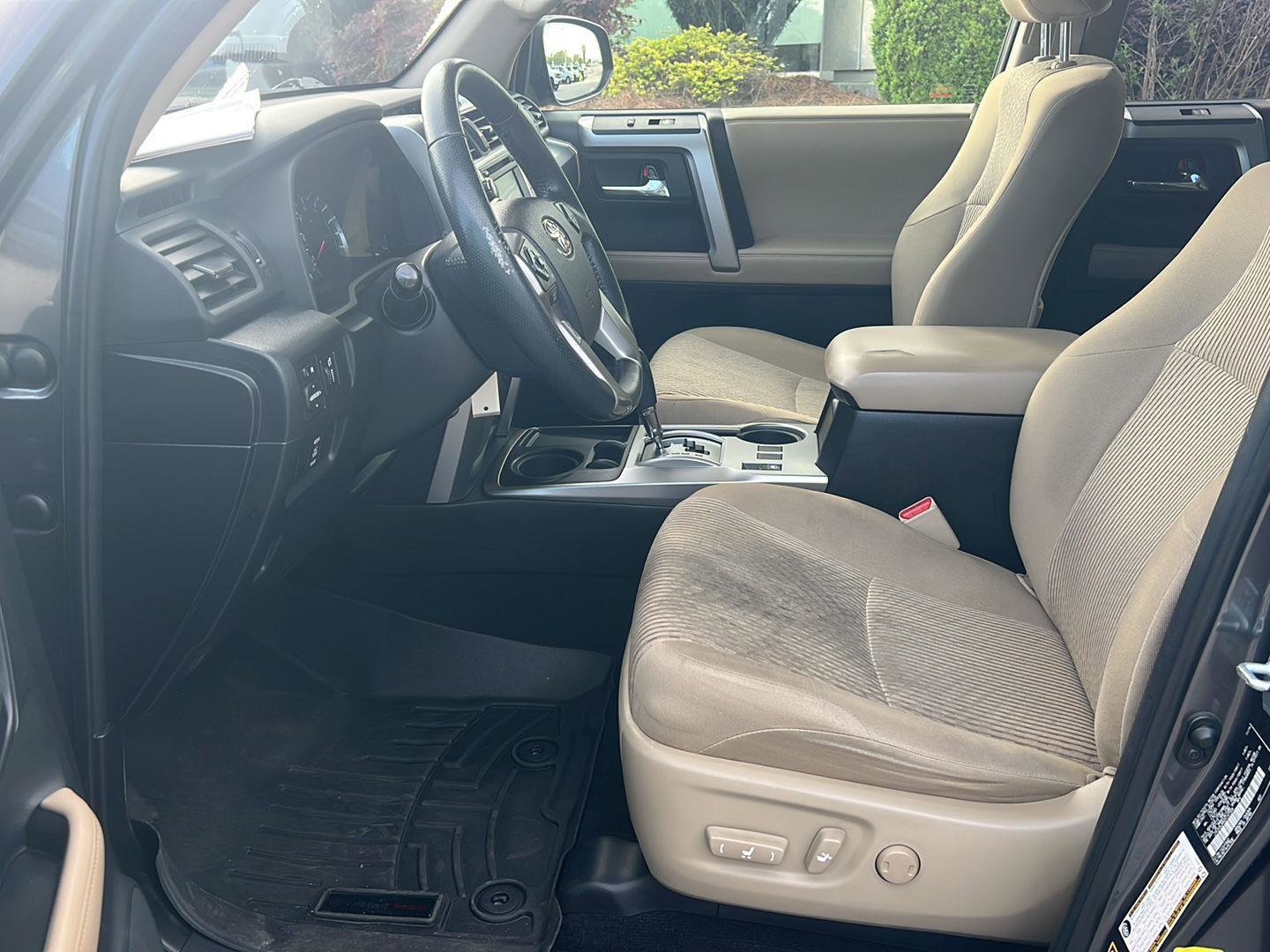 Used 2016 Toyota 4Runner SR5 image 10