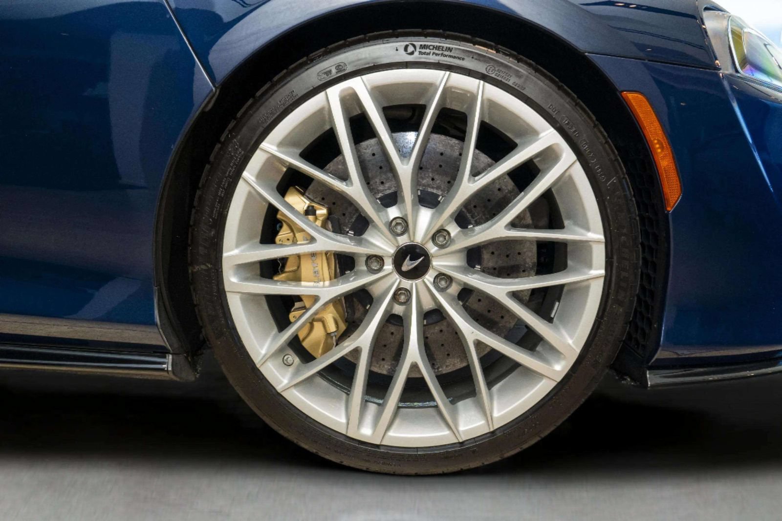 Used 2023 McLaren GT RWD image 36