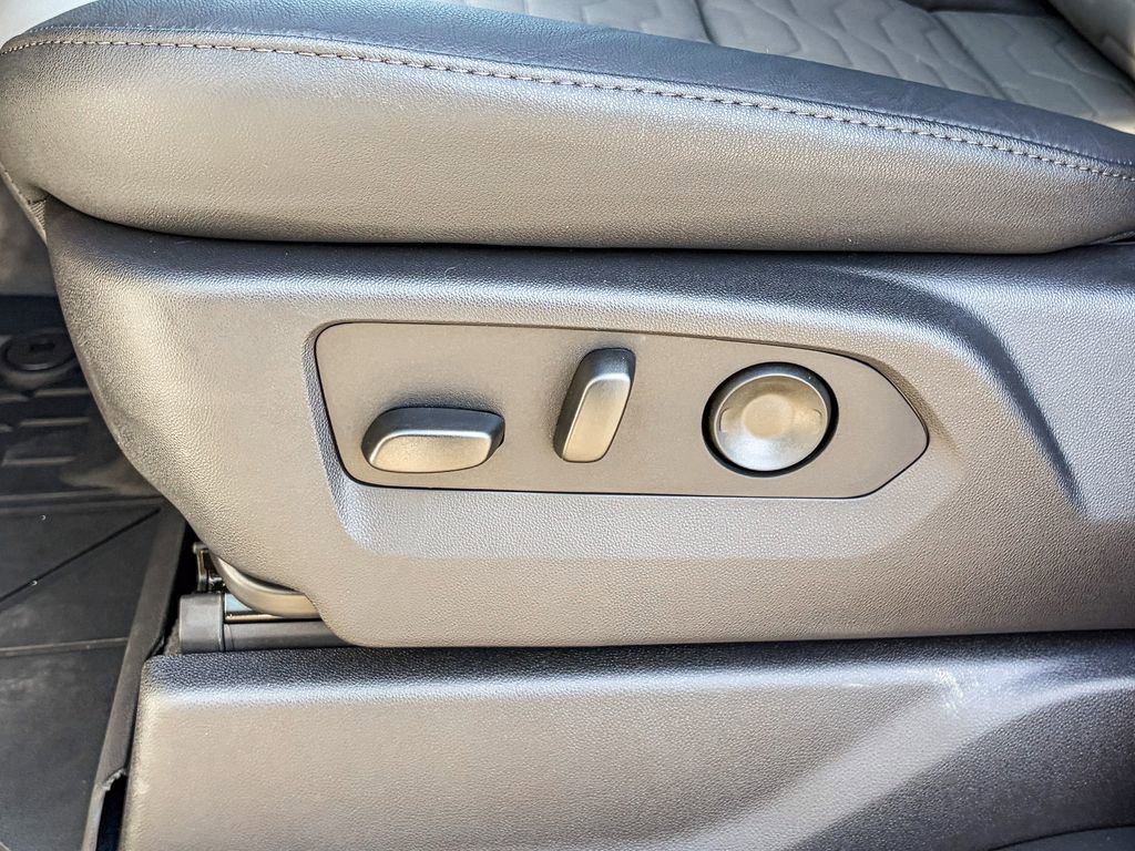 New 2026 Chevrolet Silverado 2500 ZR2 w/ LPO, Dark Essentials Package image 20