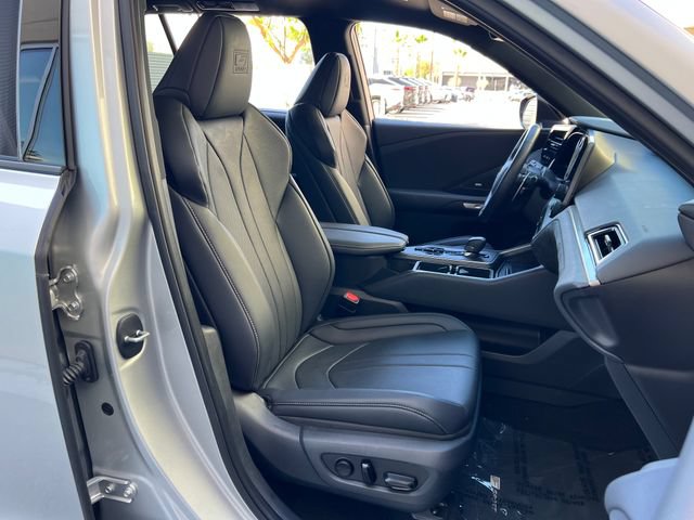 Used 2026 Lexus TX 500h AWD w/ Technology Package image 51