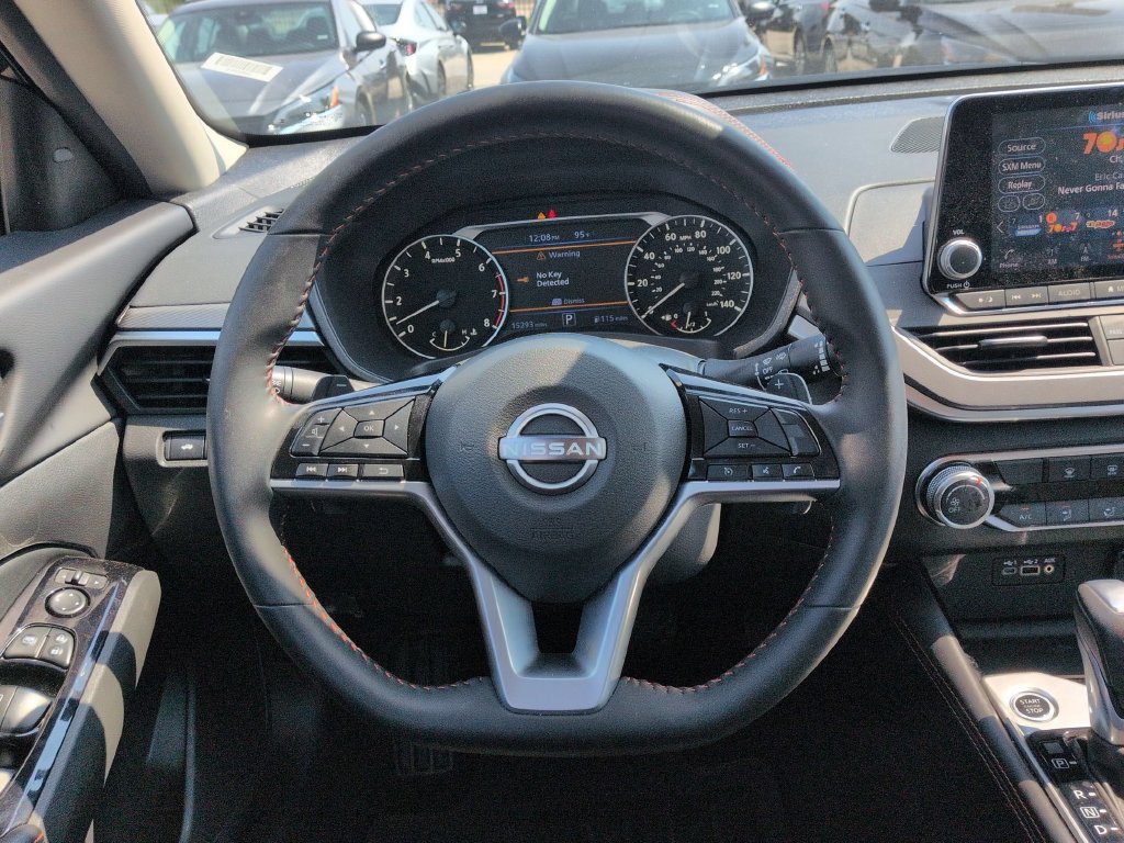Used 2025 Nissan Altima 2.5 SR AWD/4WD image 19
