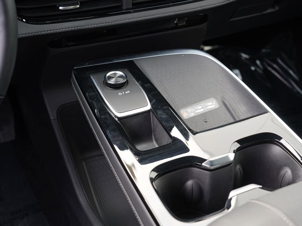 Used 2025 Buick Enclave Preferred image 24