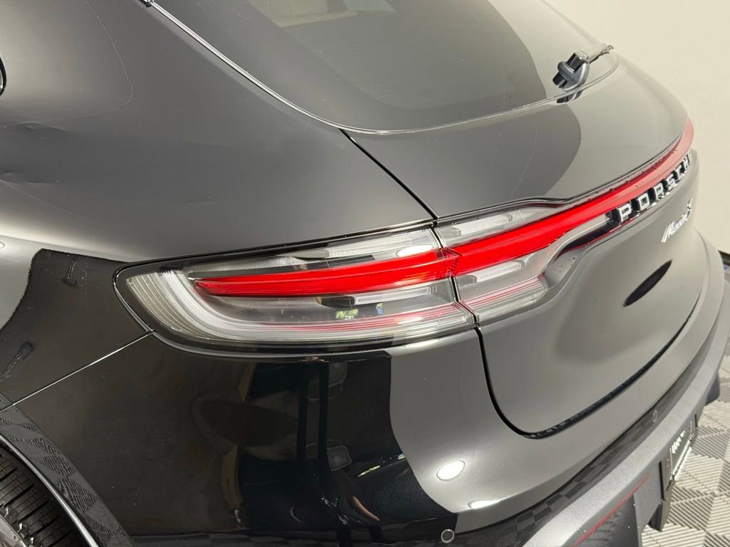 Certified 2025 Porsche Macan S image 16