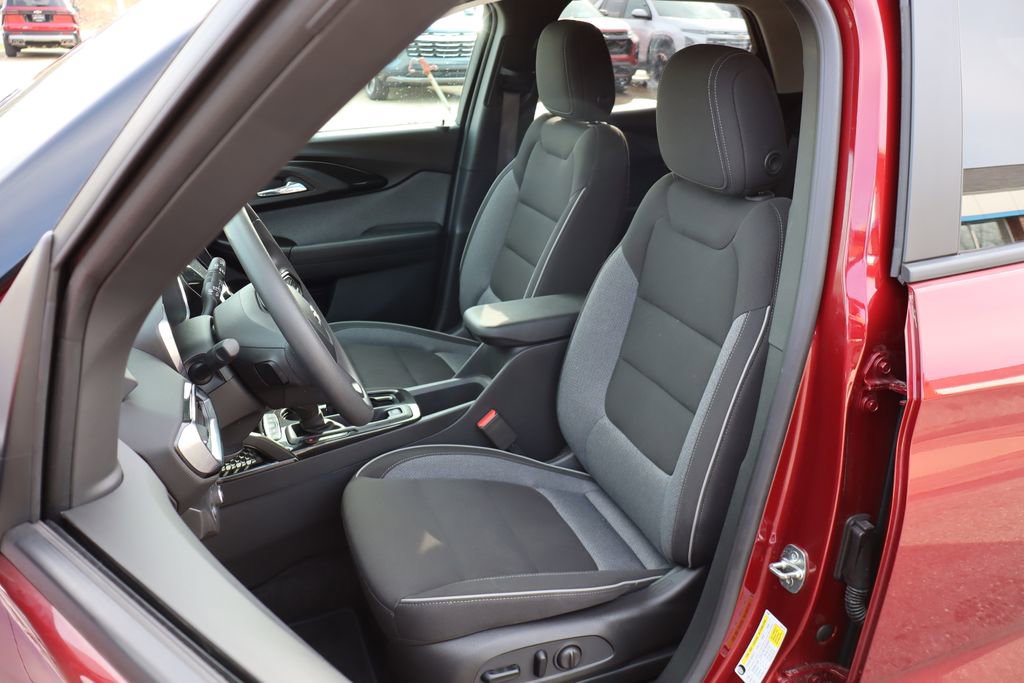 Used 2023 Chevrolet TrailBlazer LT w/ Convenience Package image 10
