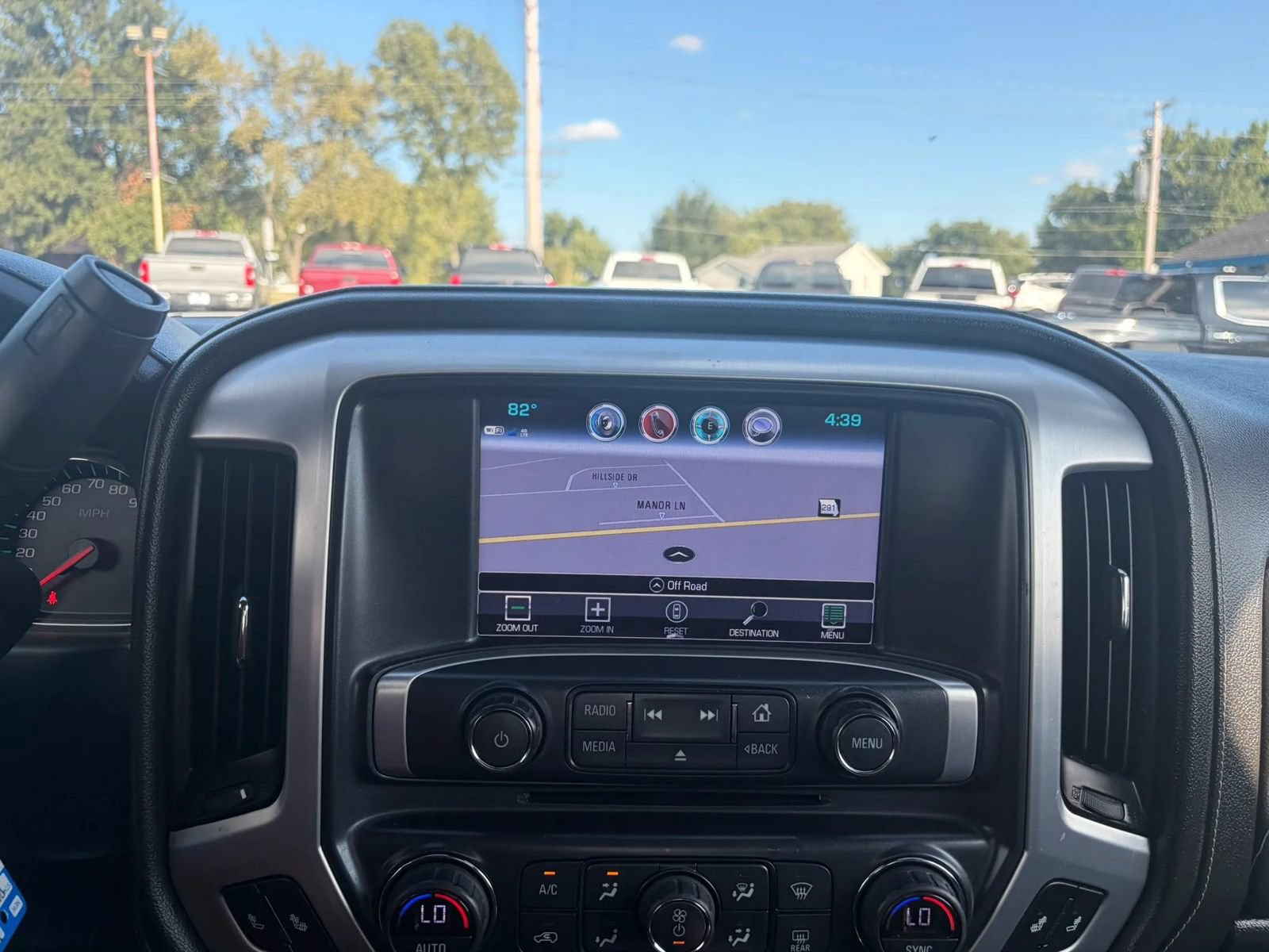 Used 2017 GMC Sierra 3500 SLT w/ Snow Plow Prep Package AWD/4WD image 15