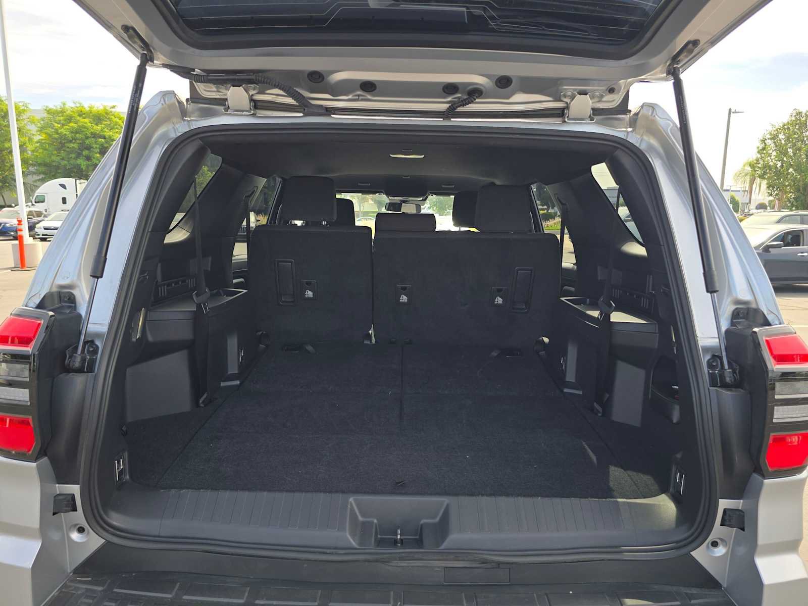 Certified 2026 Toyota 4Runner SR5 AWD/4WD image 15