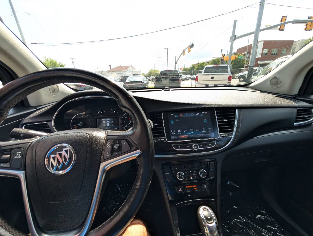 Used 2017 Buick Encore Essence FWD image 21