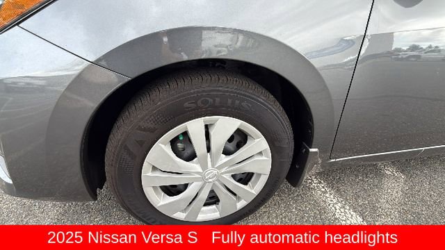 Used 2025 Nissan Versa S w/ Trunk Package image 9