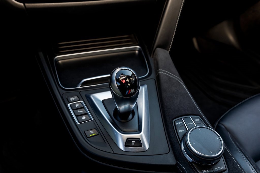 Used 2019 BMW M4 CS w/ Executive Package image 23