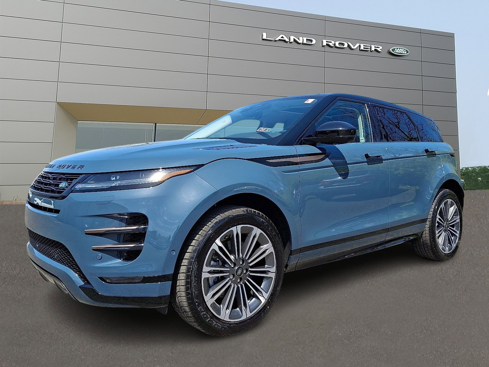 Certified 2025 Land Rover Range Rover Evoque Dynamic SE video 1