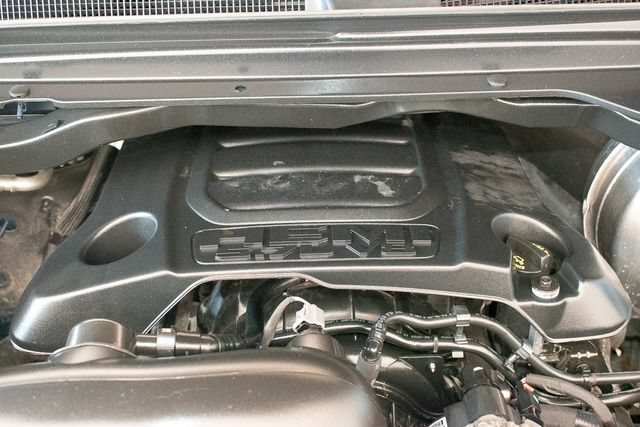 Used 2022 RAM 1500 Limited w/ Body-Colour Bumper Group AWD/4WD image 4