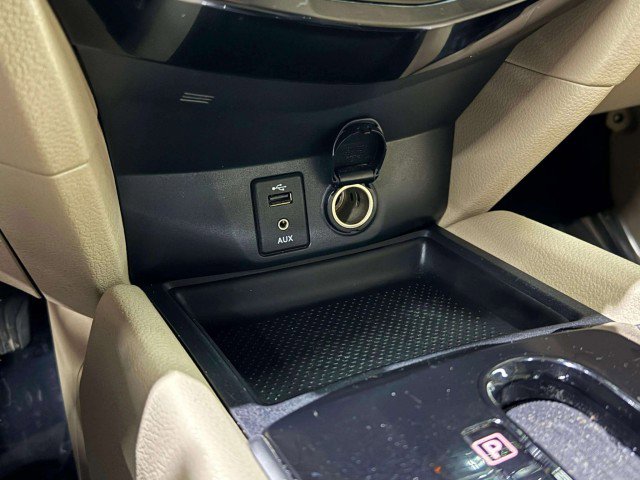 Used 2016 Nissan Rogue SV image 51