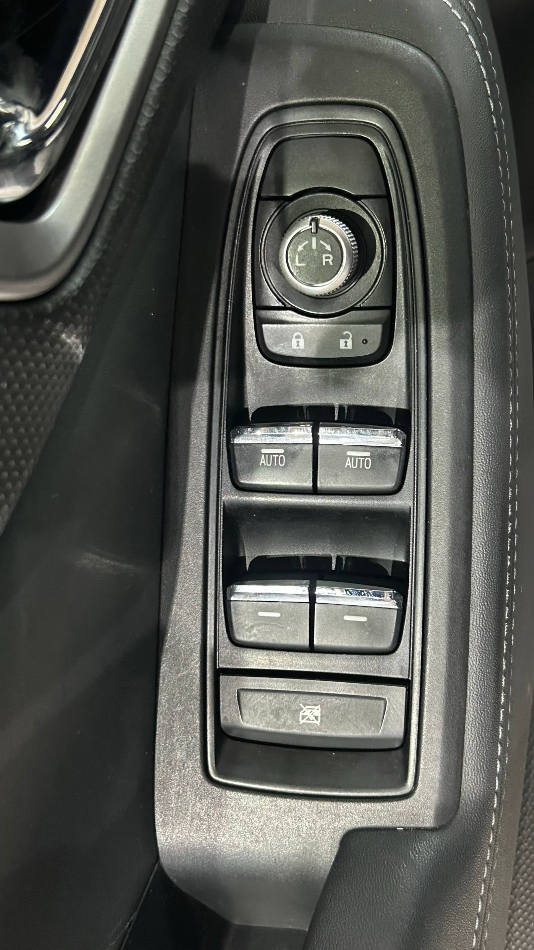 Used 2020 Subaru Forester Limited AWD/4WD image 35