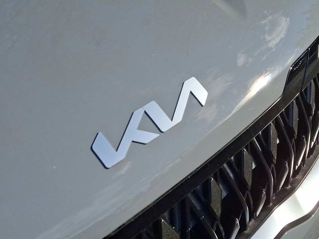 New 2026 Kia Carnival EX image 5