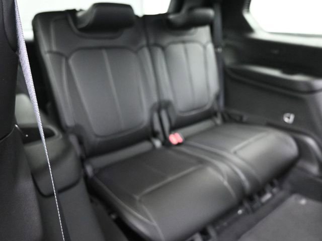New 2025 Jeep Grand Cherokee L Limited w/ Black Appearance Package image 17