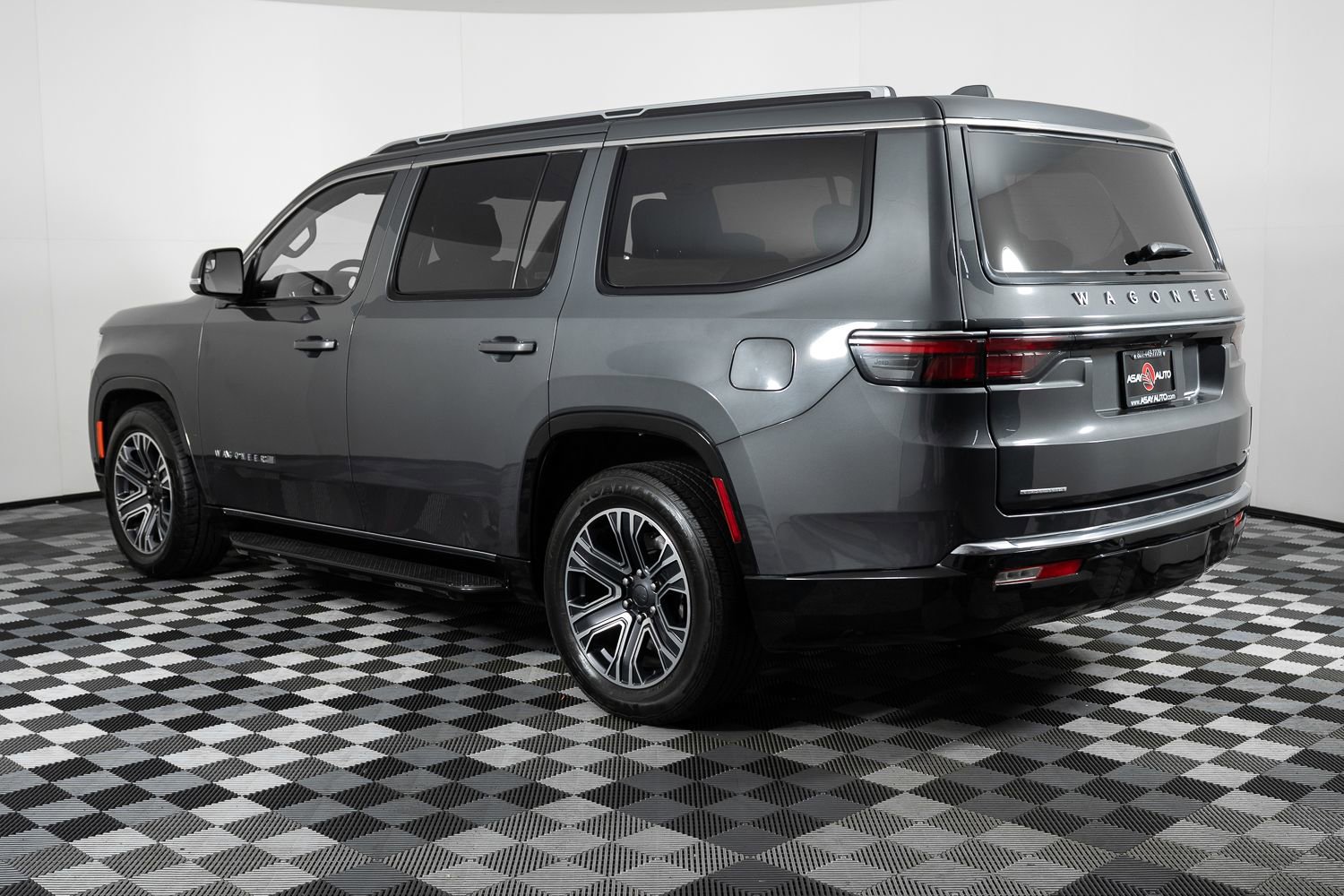 Used 2022 Jeep Wagoneer Series III image 3