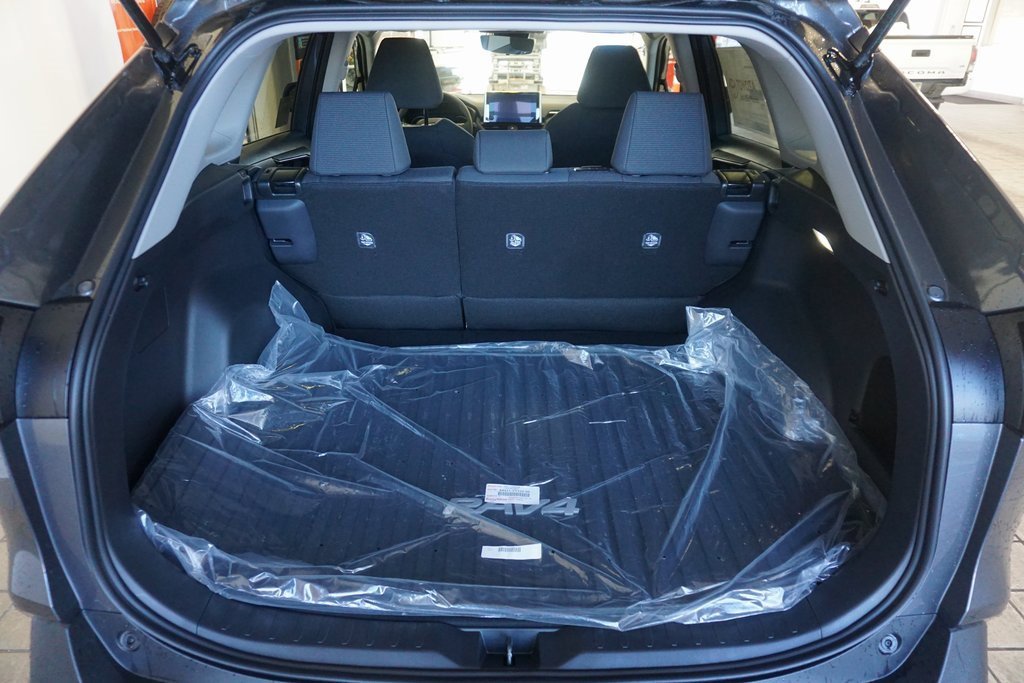New 2025 Toyota RAV4 LE image 17