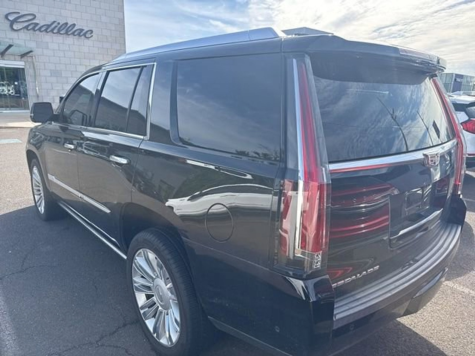 Used 2017 Cadillac Escalade Platinum AWD/4WD image 3