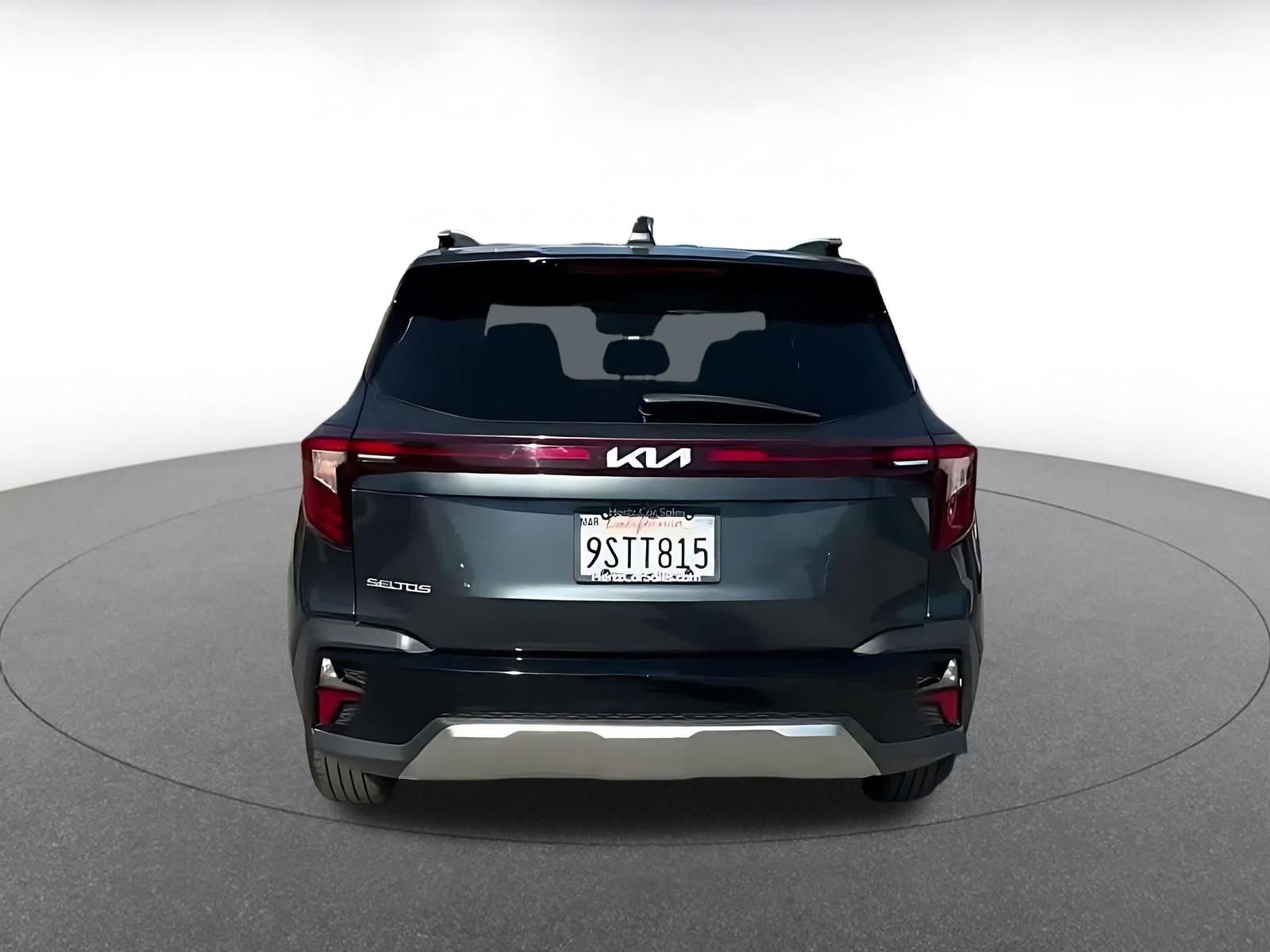 Used 2025 Kia Seltos S image 12