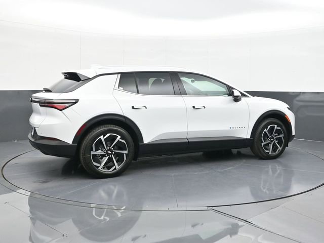 New 2026 Chevrolet Equinox EV LT image 14