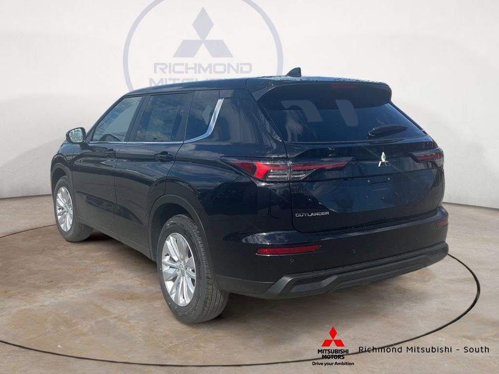 New 2026 Mitsubishi Outlander ES image 5