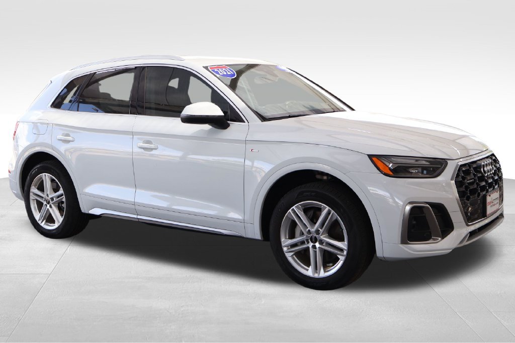 Used 2021 Audi Q5 e Premium Plus w/ Premium Plus Package AWD/4WD image 22