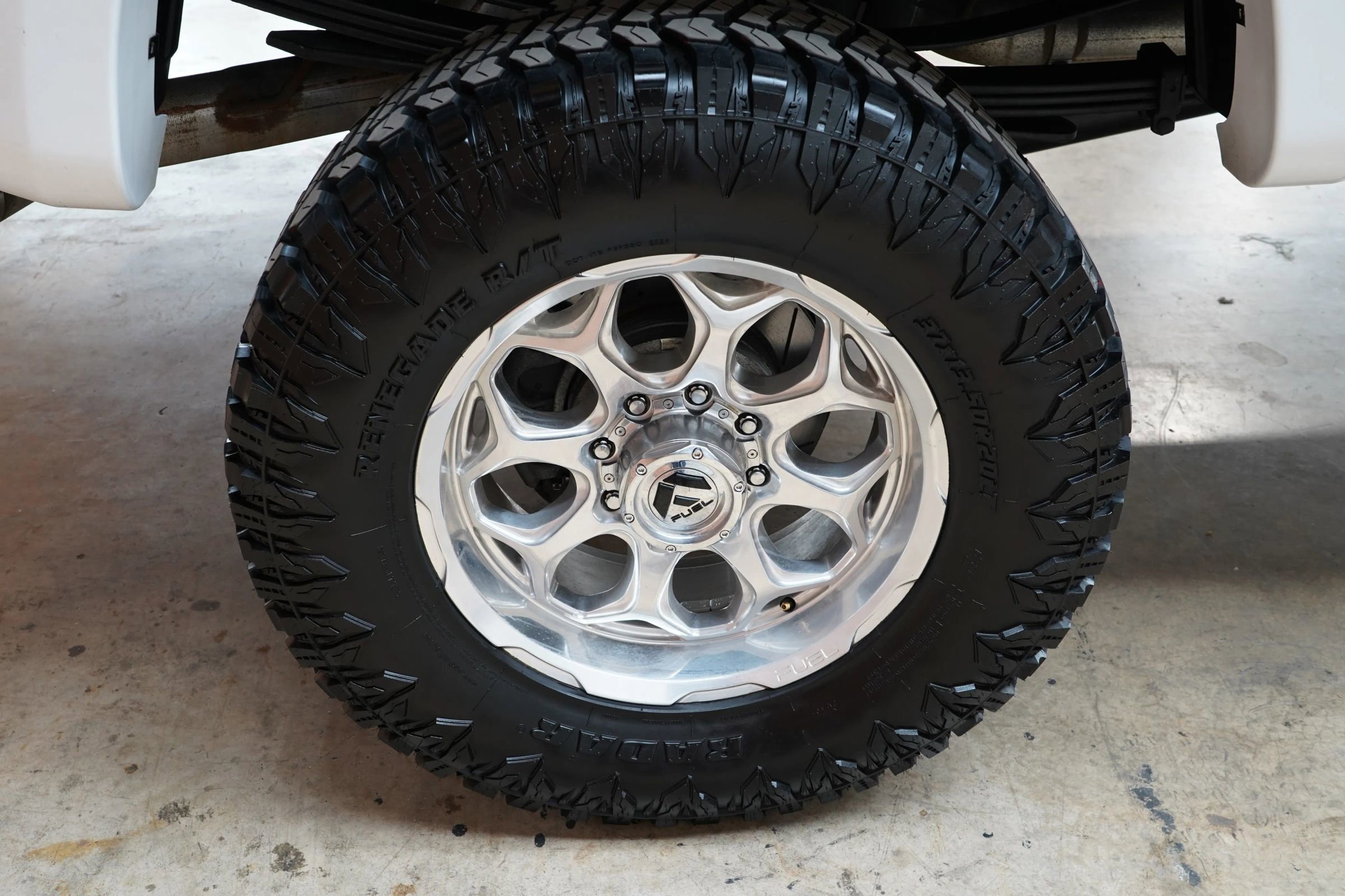 Used 2019 Ford F350 Platinum w/ Platinum Ultimate Package AWD/4WD image 59