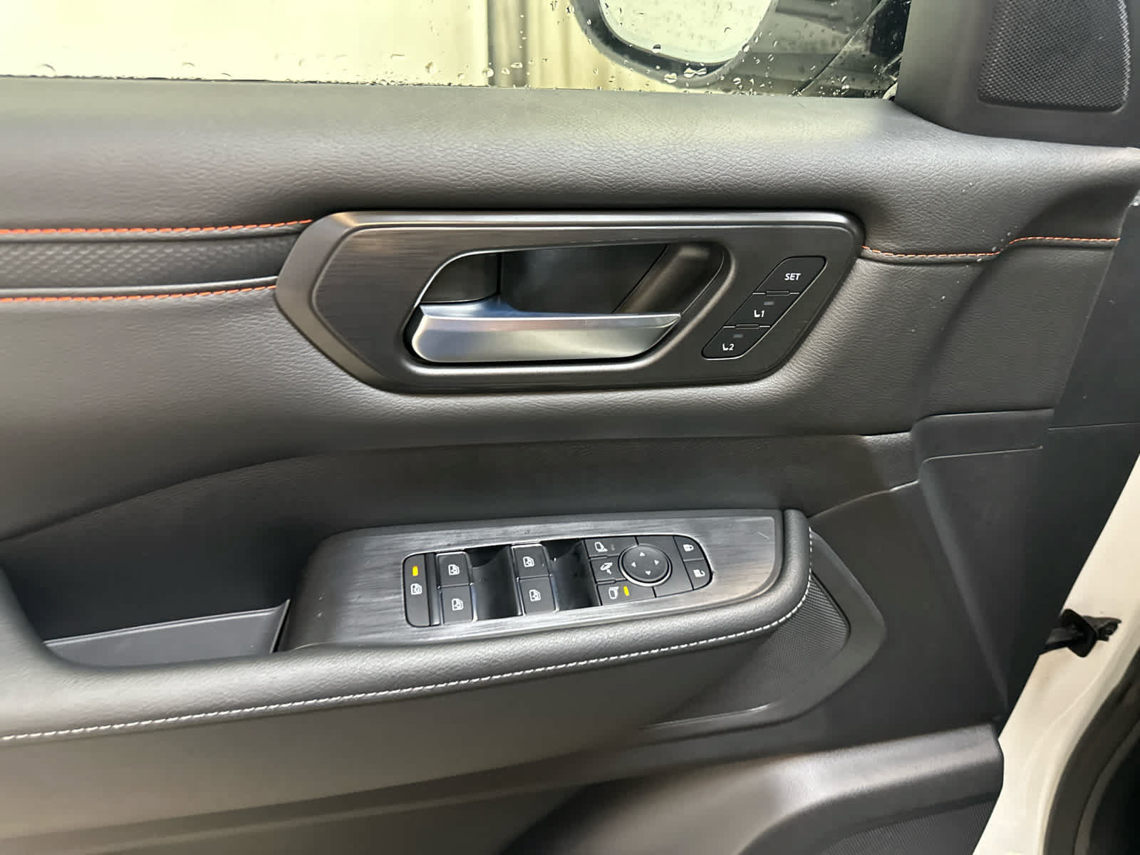 New 2026 Nissan Armada PRO-4X w/ Captain's Chari Seat Package AWD/4WD image 19