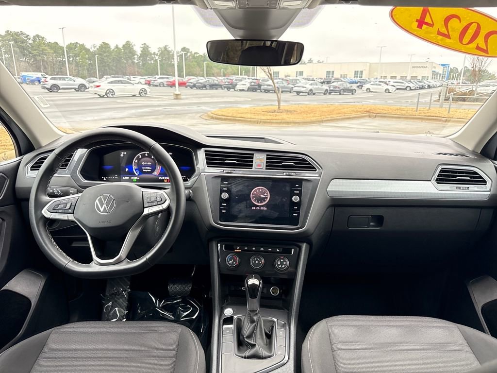Used 2024 Volkswagen Tiguan S image 16
