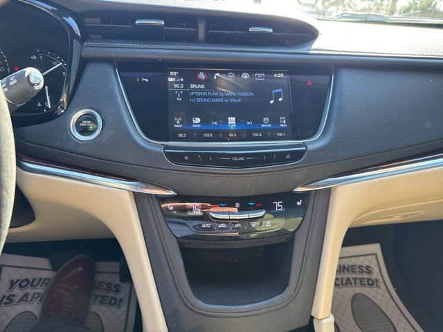 Used 2018 Cadillac XT5 Luxury w/ Driver Awareness Package image 22