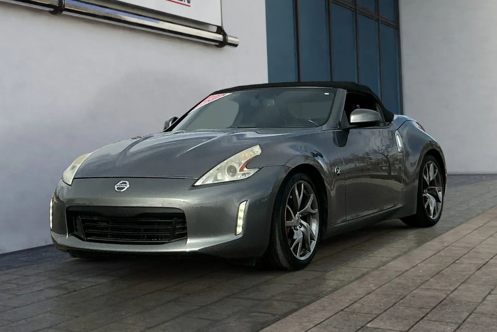 Used 2014 Nissan 370Z Touring w/ Sport Package image 7