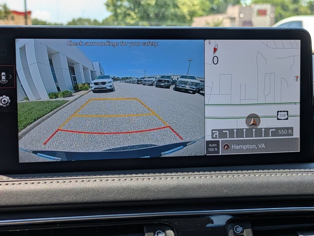 Used 2023 Genesis G70 2.0T AWD/4WD image 19