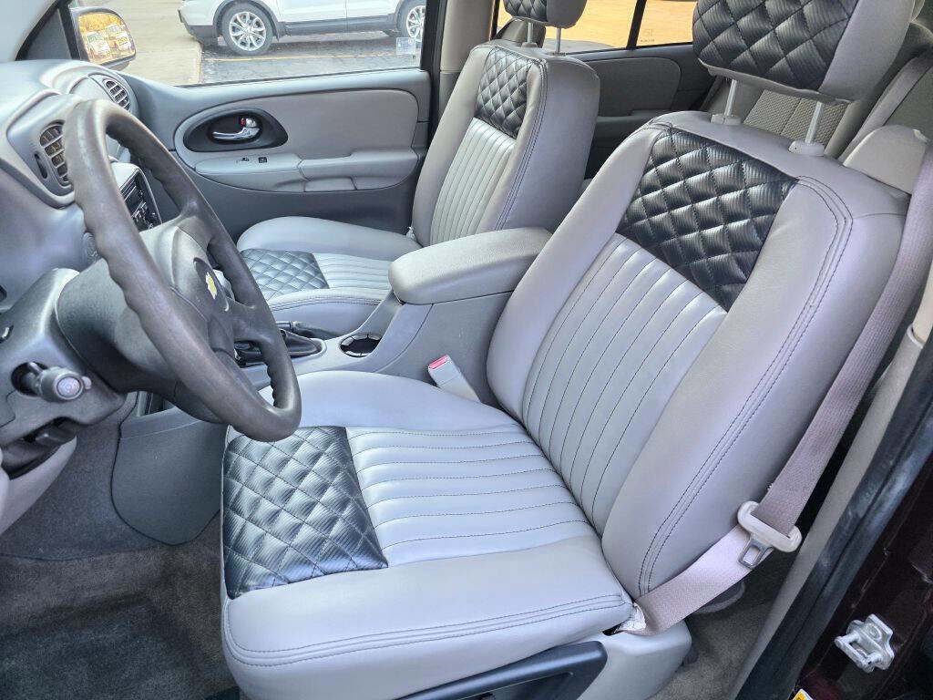 Used 2007 Chevrolet TrailBlazer LS w/ LS Preferred Equipment Group image 9