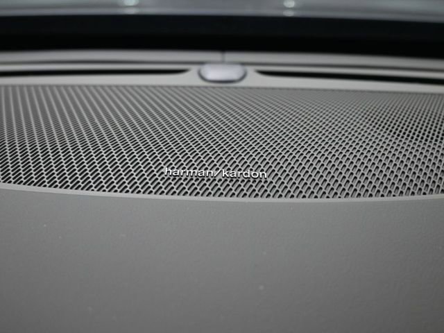 New 2026 Volvo XC90 B6 Ultra w/ Protection Package image 31