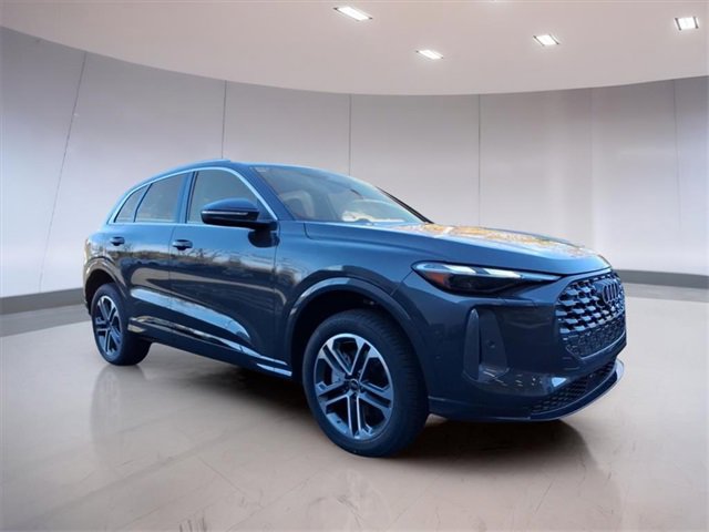 New 2025 Audi Q5 Premium image 1