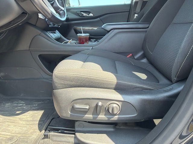 Used 2020 GMC Acadia SLE w/ Driver Convenience Package AWD/4WD image 7