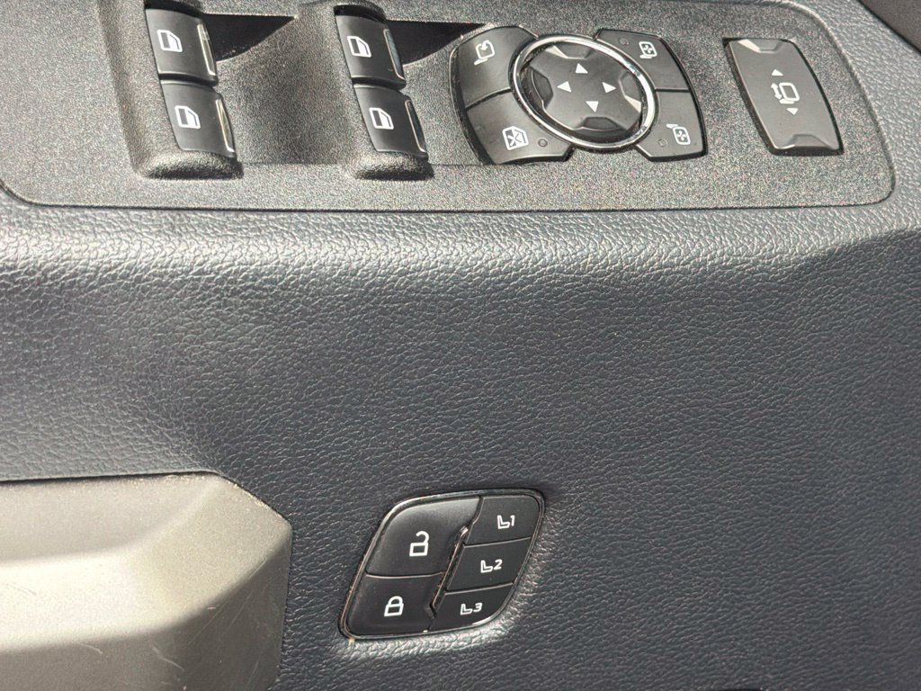 Used 2022 Ford F350 Lariat AWD/4WD image 21